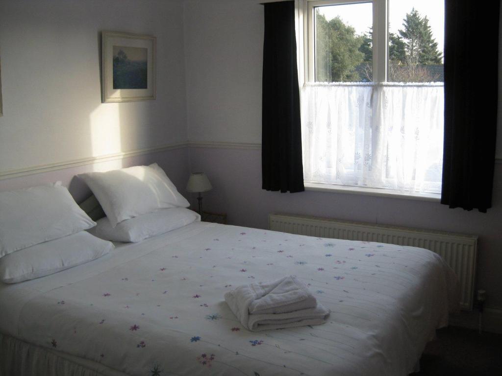 Arden Way Guesthouse Стратфорд на Ейвън Екстериор снимка